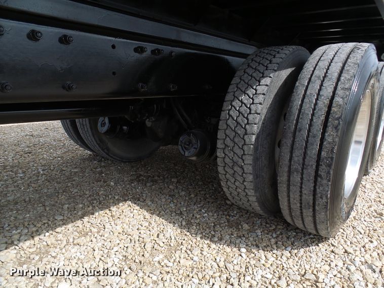 image for item DC2964 2006 Peterbilt 357  dump truck