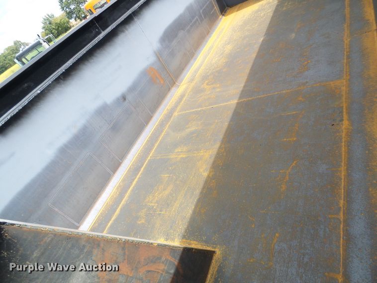 image for item DC2964 2006 Peterbilt 357  dump truck