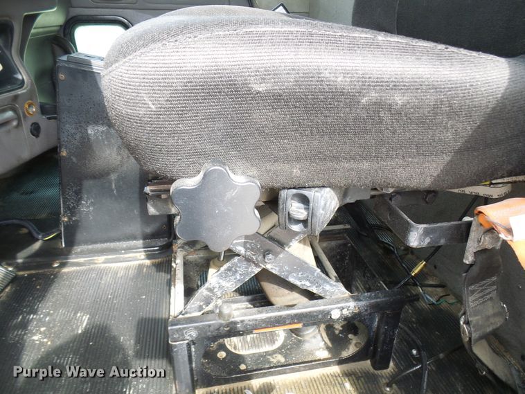 image for item DC2964 2006 Peterbilt 357  dump truck