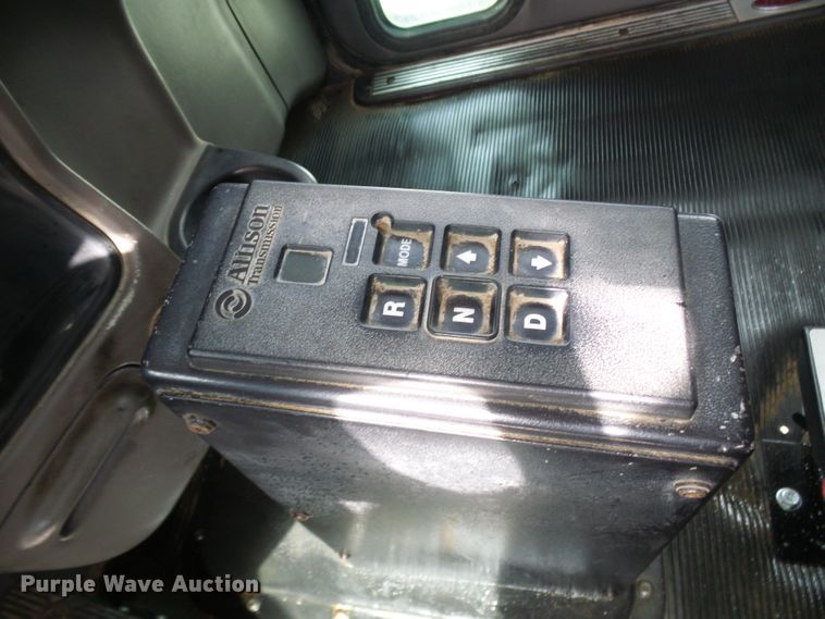 image for item DC2964 2006 Peterbilt 357  dump truck