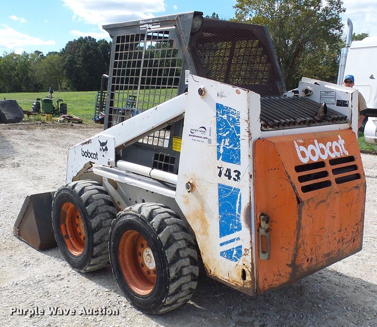 image for item DC2973 1988 Bobcat 743  skid steer loader