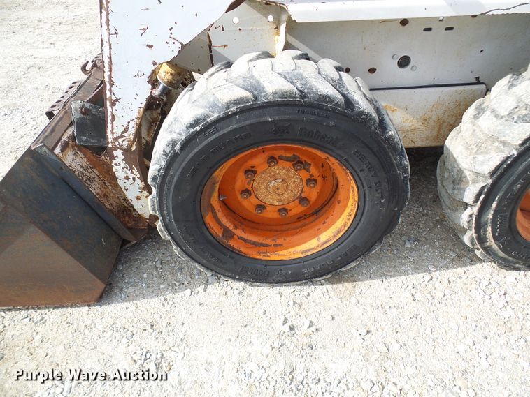 image for item DC2973 1988 Bobcat 743  skid steer loader
