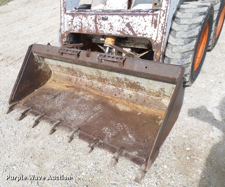 image for item DC2973 1988 Bobcat 743  skid steer loader