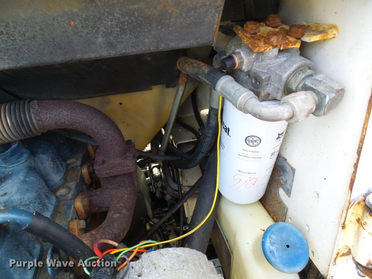 image for item DC2973 1988 Bobcat 743  skid steer loader