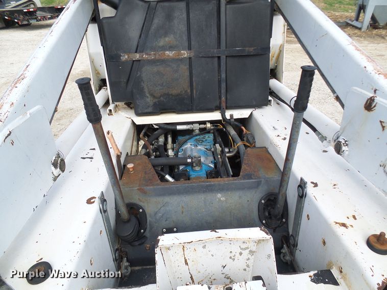 image for item DC2973 1988 Bobcat 743  skid steer loader