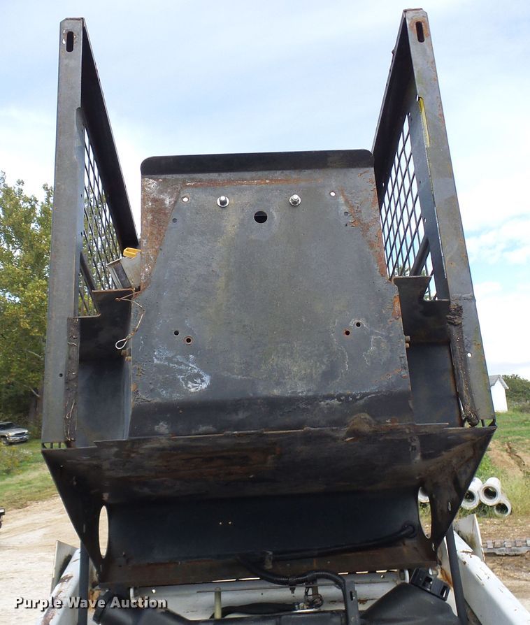 image for item DC2973 1988 Bobcat 743  skid steer loader