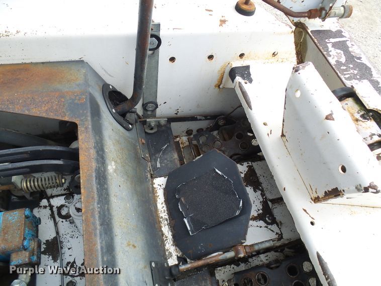 image for item DC2973 1988 Bobcat 743  skid steer loader