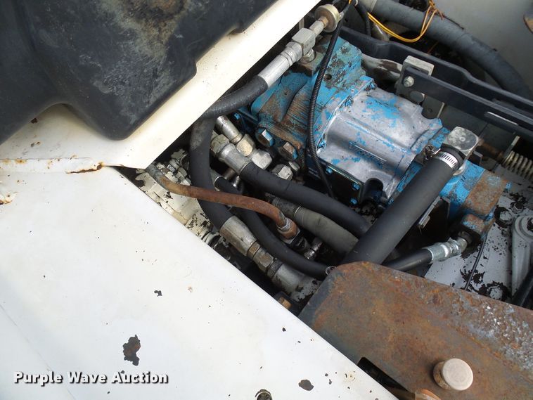 image for item DC2973 1988 Bobcat 743  skid steer loader