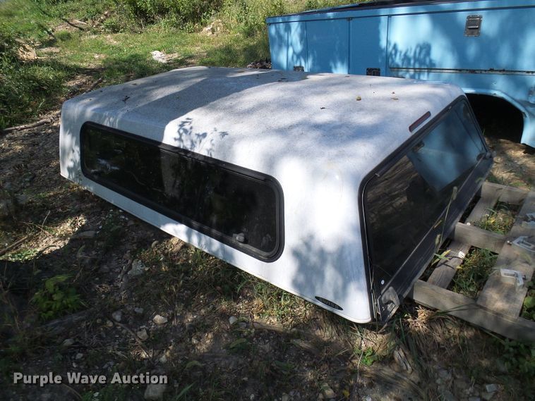 image for item DC2977 8'L pickup bed topper