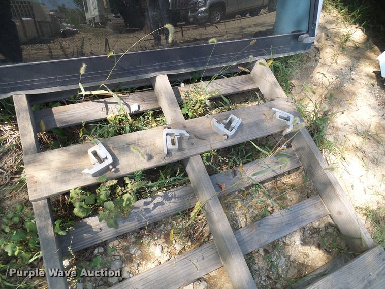 image for item DC2977 8'L pickup bed topper