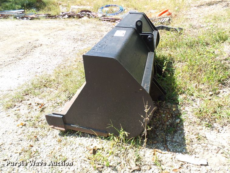 image for item DC2984 76"W loader bucket