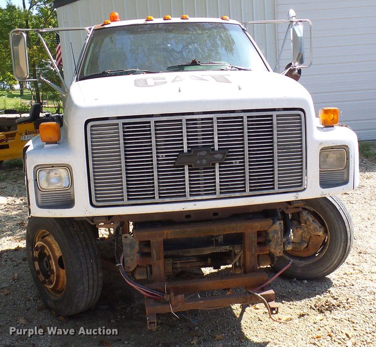 image for item DC2994 1994 GMC Kodiak C6500  truck cab and chassis