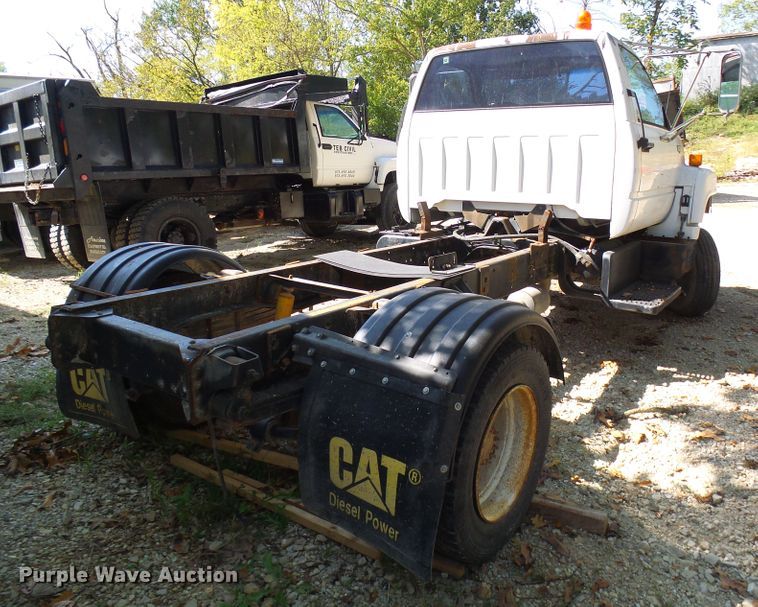 image for item DC2994 1994 GMC Kodiak C6500  truck cab and chassis