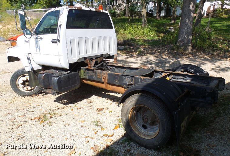 image for item DC2994 1994 GMC Kodiak C6500  truck cab and chassis