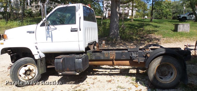 image for item DC2994 1994 GMC Kodiak C6500  truck cab and chassis