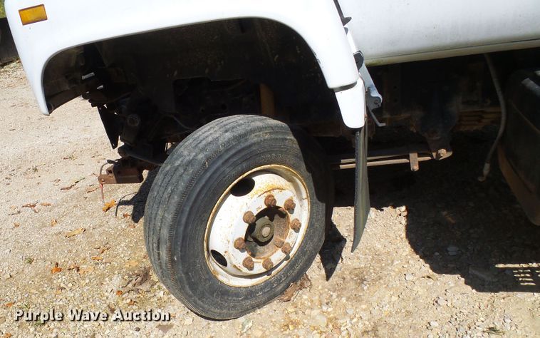 image for item DC2994 1994 GMC Kodiak C6500  truck cab and chassis