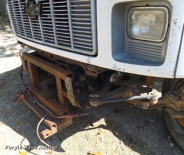 image for item DC2994 1994 GMC Kodiak C6500  truck cab and chassis