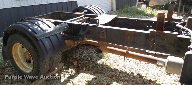 image for item DC2994 1994 GMC Kodiak C6500  truck cab and chassis