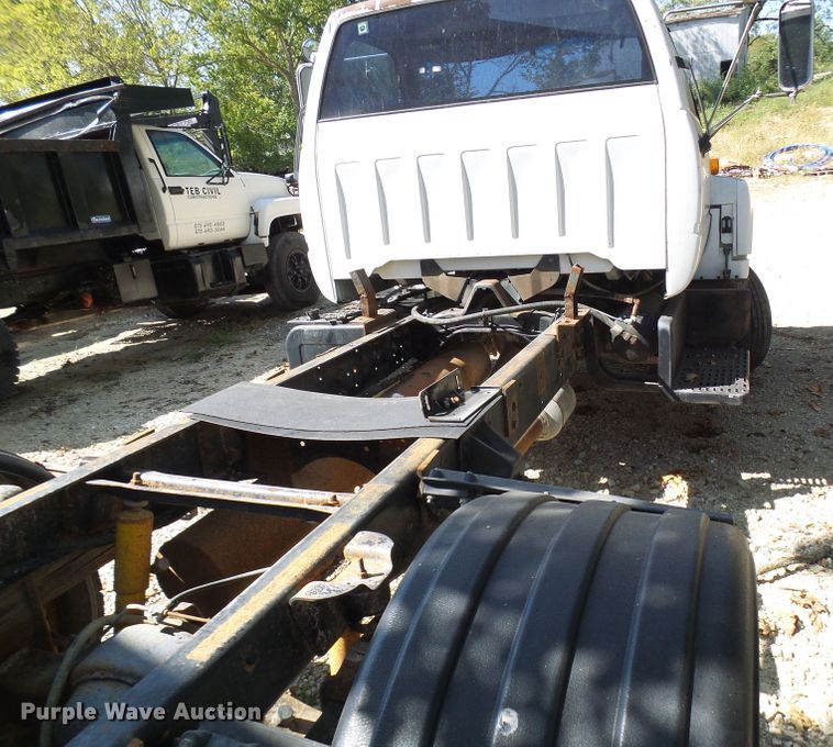 image for item DC2994 1994 GMC Kodiak C6500  truck cab and chassis