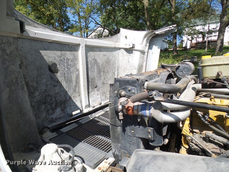 image for item DC2994 1994 GMC Kodiak C6500  truck cab and chassis