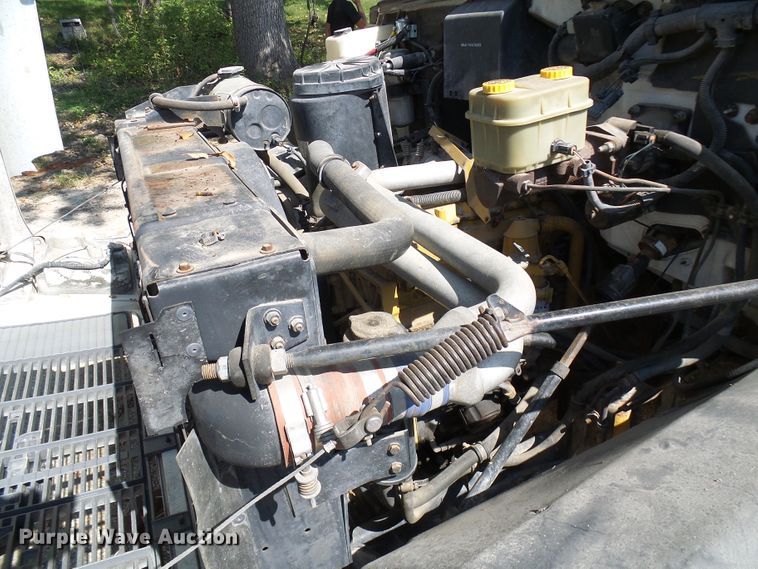 image for item DC2994 1994 GMC Kodiak C6500  truck cab and chassis