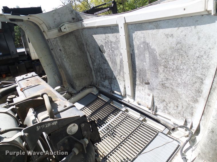 image for item DC2994 1994 GMC Kodiak C6500  truck cab and chassis