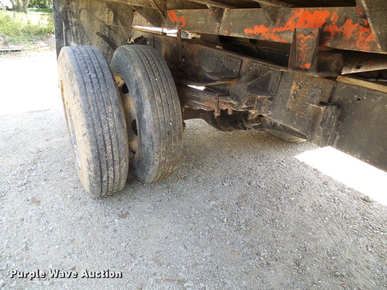 image for item DC2995 1990 GMC C6000  dump truck