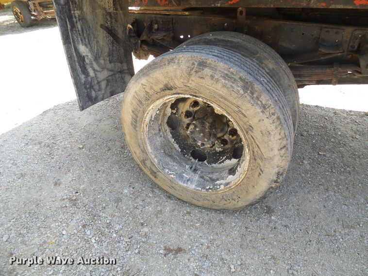 image for item DC2995 1990 GMC C6000  dump truck