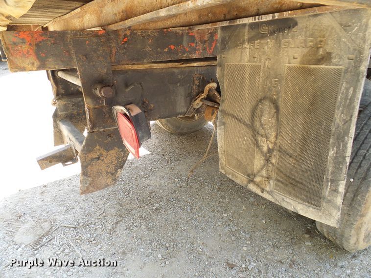 image for item DC2995 1990 GMC C6000  dump truck