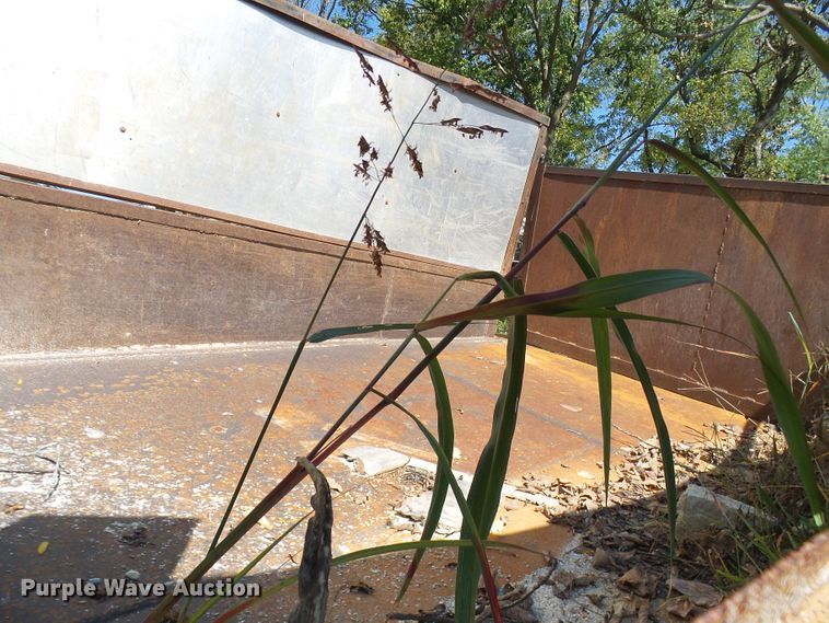 image for item DC2995 1990 GMC C6000  dump truck