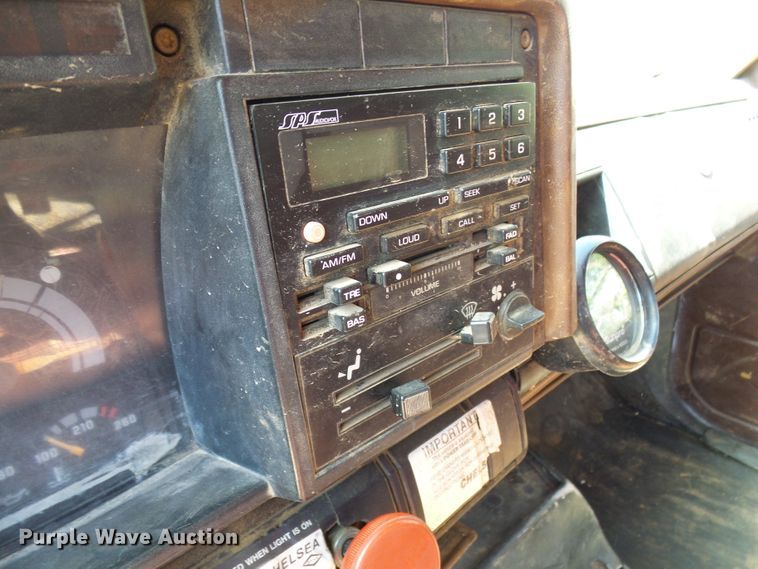 image for item DC2995 1990 GMC C6000  dump truck