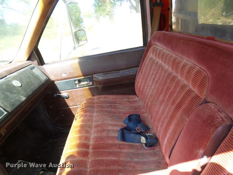 image for item DC2995 1990 GMC C6000  dump truck