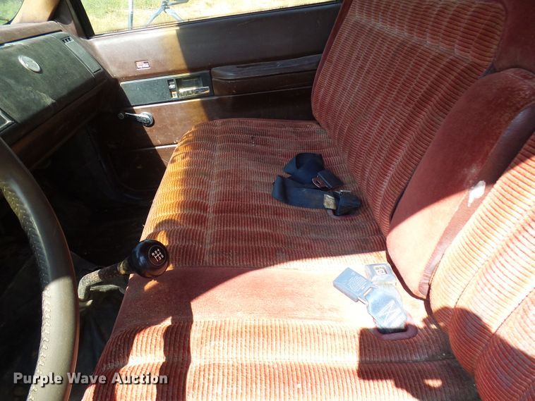 image for item DC2995 1990 GMC C6000  dump truck