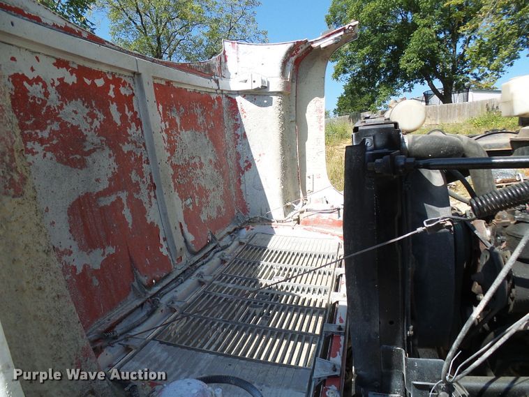 image for item DC2995 1990 GMC C6000  dump truck