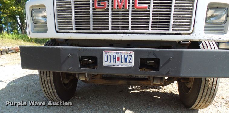 image for item DC2997 1993 GMC TopKick C6500  flatbed truck