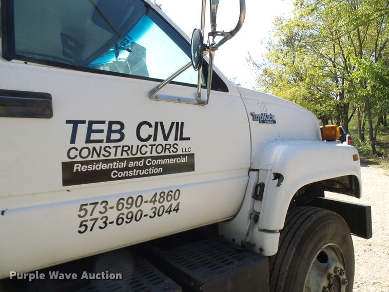 image for item DC2997 1993 GMC TopKick C6500  flatbed truck