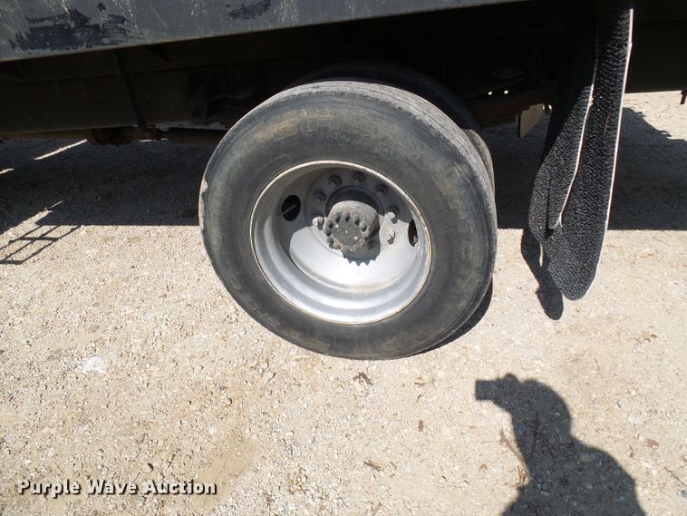 image for item DC2997 1993 GMC TopKick C6500  flatbed truck