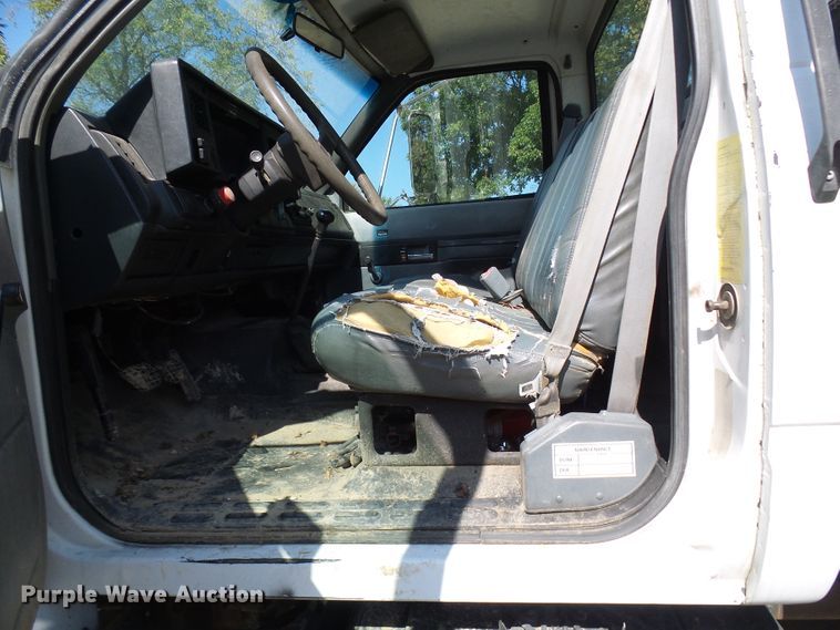 image for item DC2997 1993 GMC TopKick C6500  flatbed truck