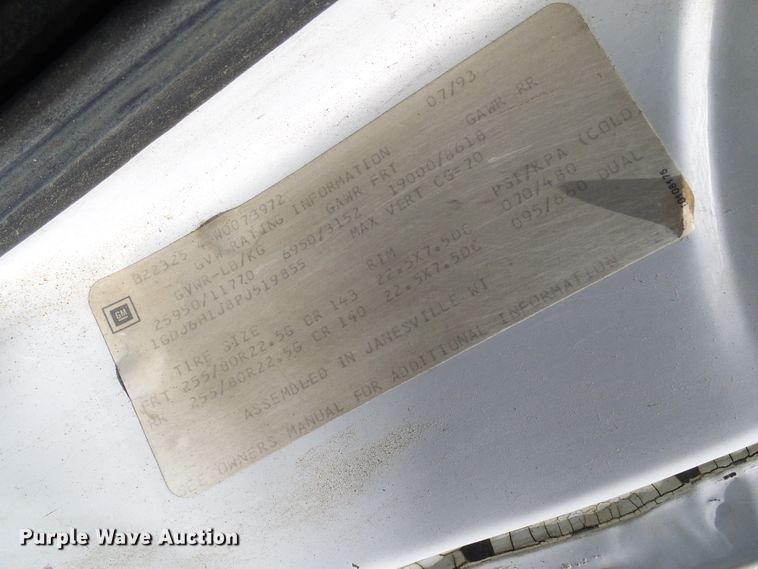 image for item DC2997 1993 GMC TopKick C6500  flatbed truck