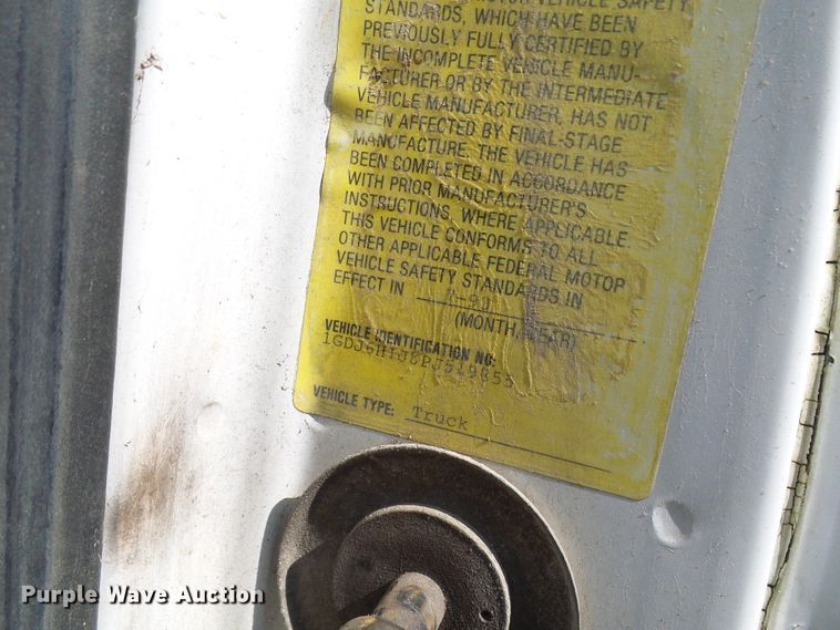 image for item DC2997 1993 GMC TopKick C6500  flatbed truck