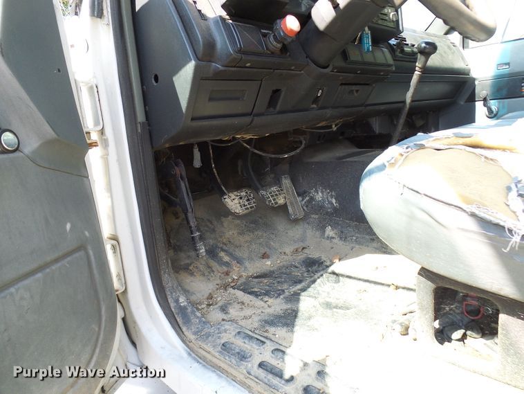 image for item DC2997 1993 GMC TopKick C6500  flatbed truck