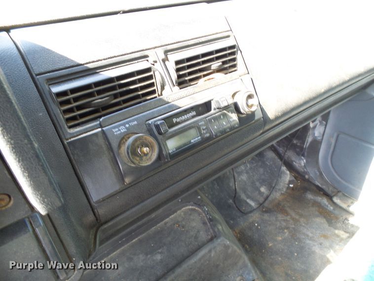 image for item DC2997 1993 GMC TopKick C6500  flatbed truck