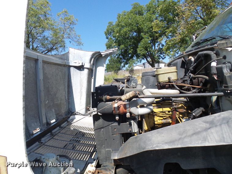 image for item DC2997 1993 GMC TopKick C6500  flatbed truck