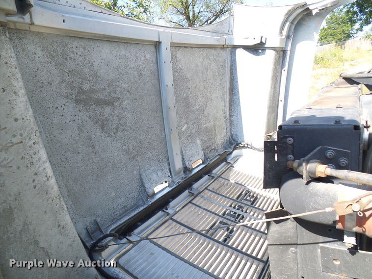 image for item DC2997 1993 GMC TopKick C6500  flatbed truck