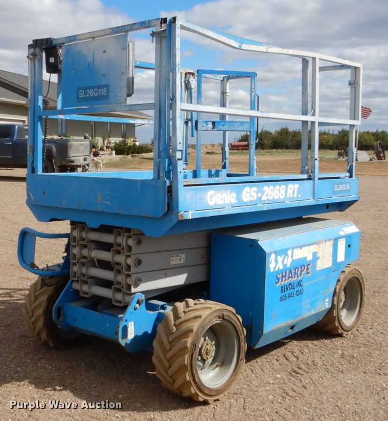 image for item DC8813 2007 Genie GS-2668  scissor lift