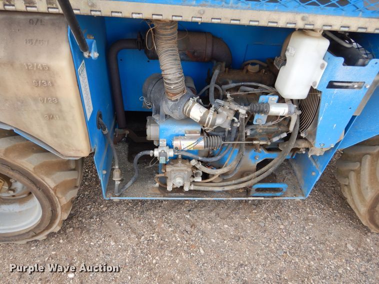 image for item DC8813 2007 Genie GS-2668  scissor lift