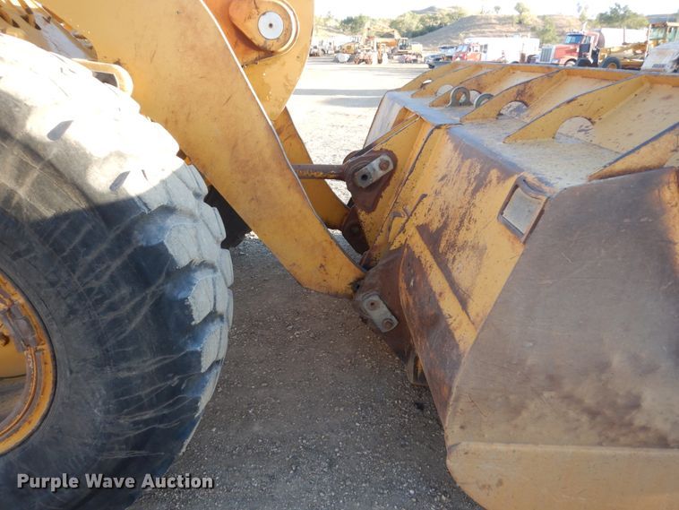 image for item DC8826 2003 Caterpillar 938G  wheel loader