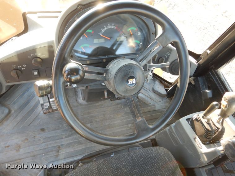 image for item DC8826 2003 Caterpillar 938G  wheel loader