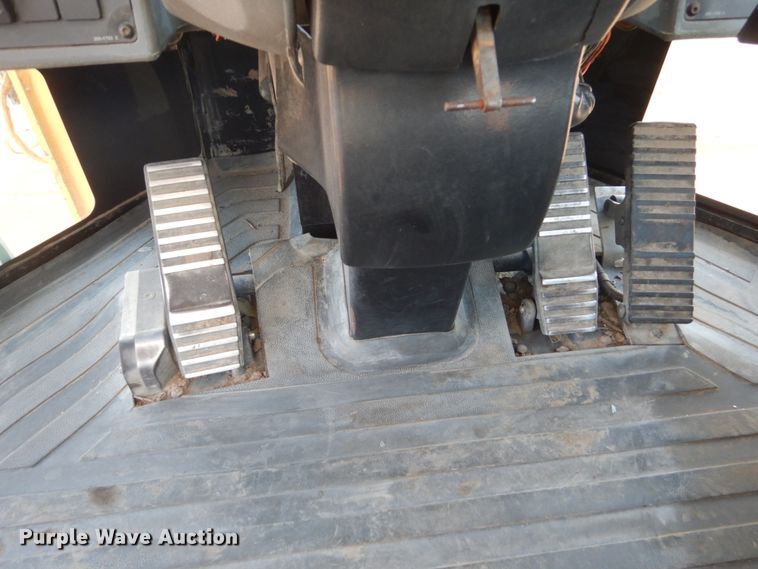 image for item DC8826 2003 Caterpillar 938G  wheel loader