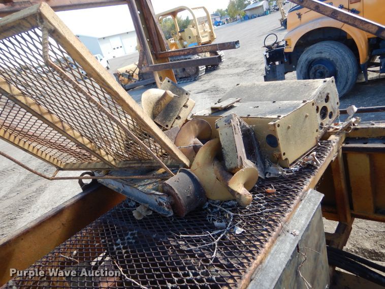 image for item DC8834 Bidwell bridge deck paver